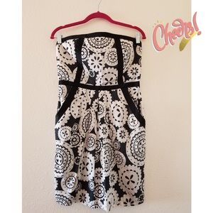 PARTY READY🎉🥂Women’s Strapless Mystic Brand Dress w/POCKETS!